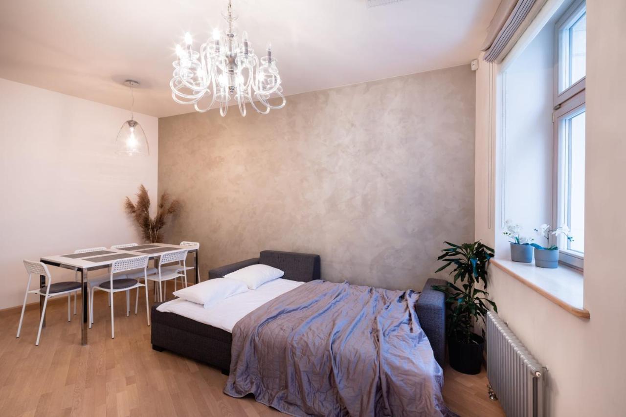 Old Riga Two Bedroom Apartment With 2 Bathrooms Экстерьер фото