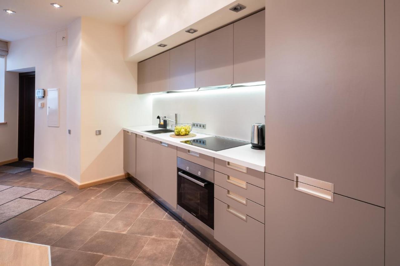 Old Riga Two Bedroom Apartment With 2 Bathrooms Экстерьер фото