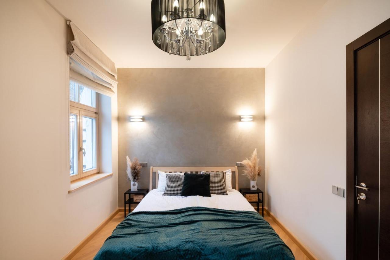Old Riga Two Bedroom Apartment With 2 Bathrooms Экстерьер фото