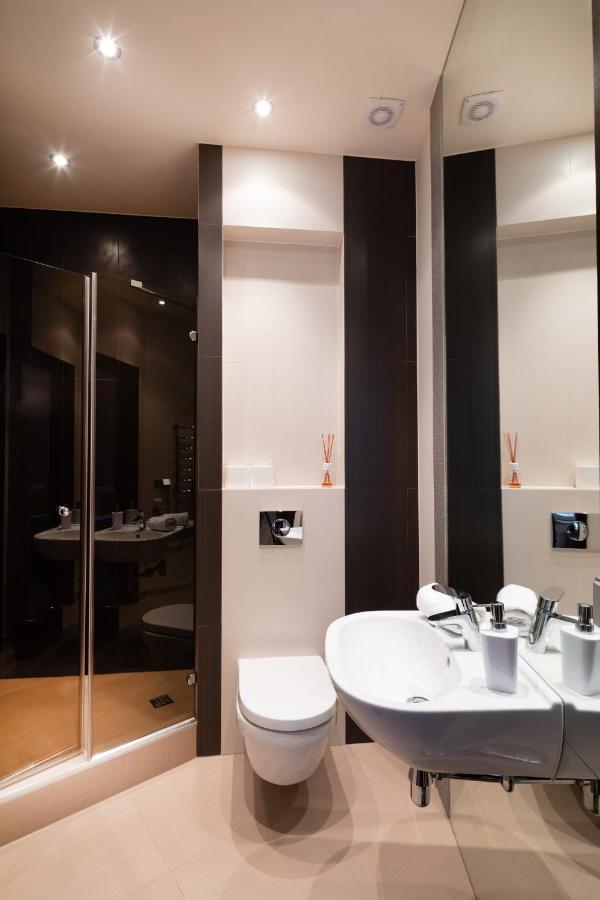 Old Riga Two Bedroom Apartment With 2 Bathrooms Экстерьер фото