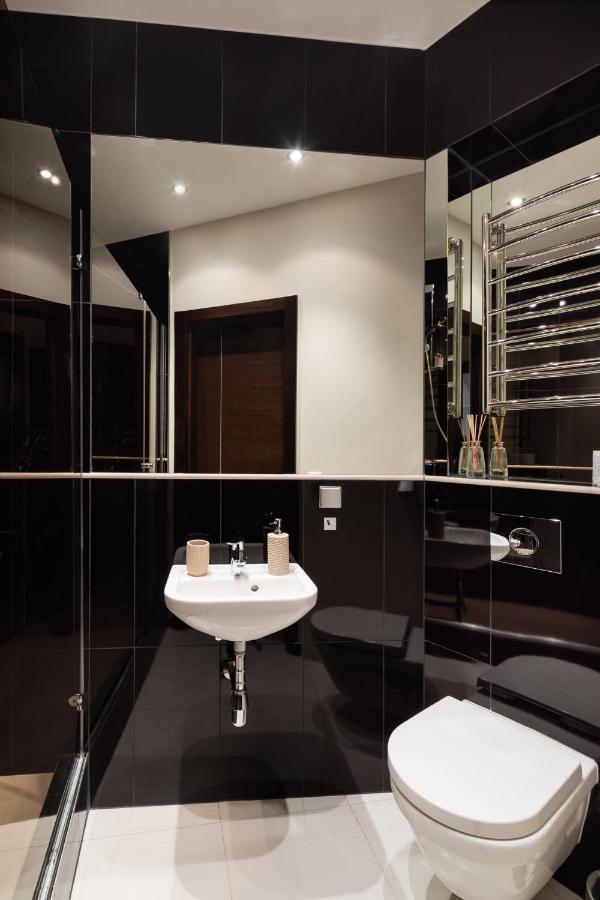 Old Riga Two Bedroom Apartment With 2 Bathrooms Экстерьер фото